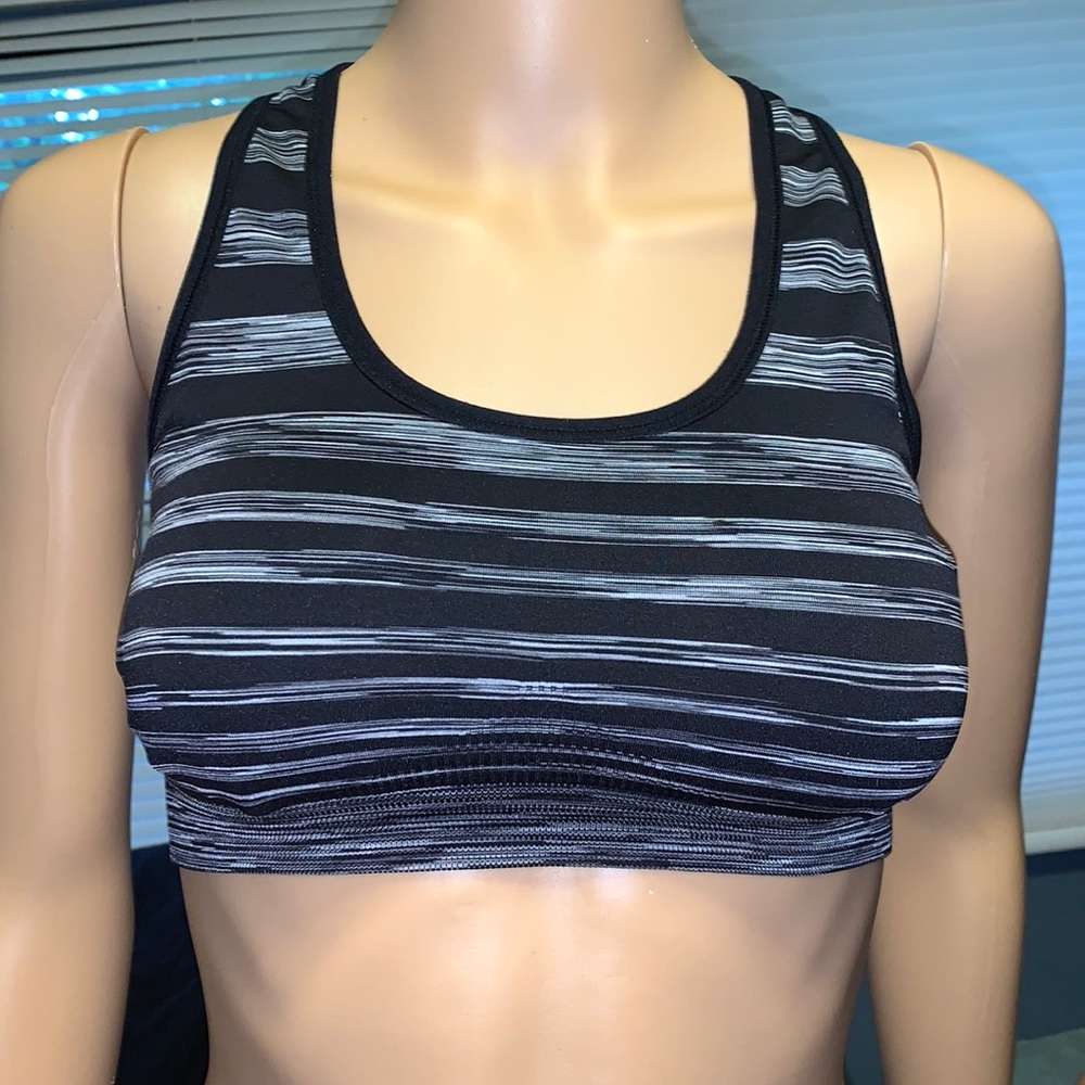 Tek Gear top  size M clean good conditions